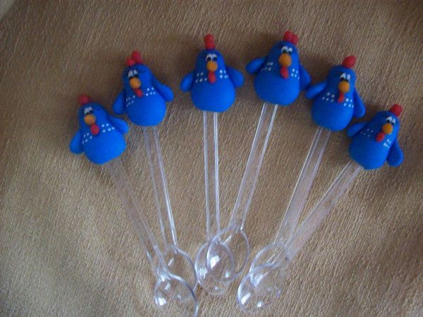 kit 50 colher de brigadeiro galinha pintadinha